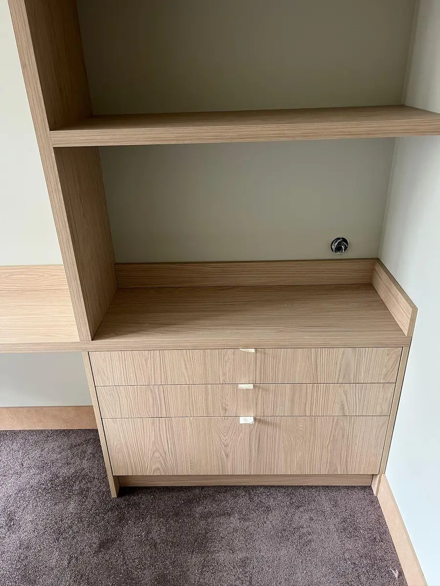 Étagère et meuble en chêne sur mesure